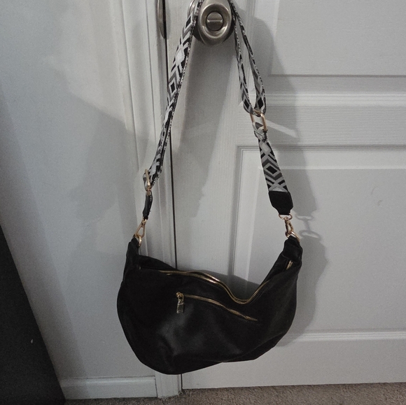 Crossbody - Picture 2 of 3